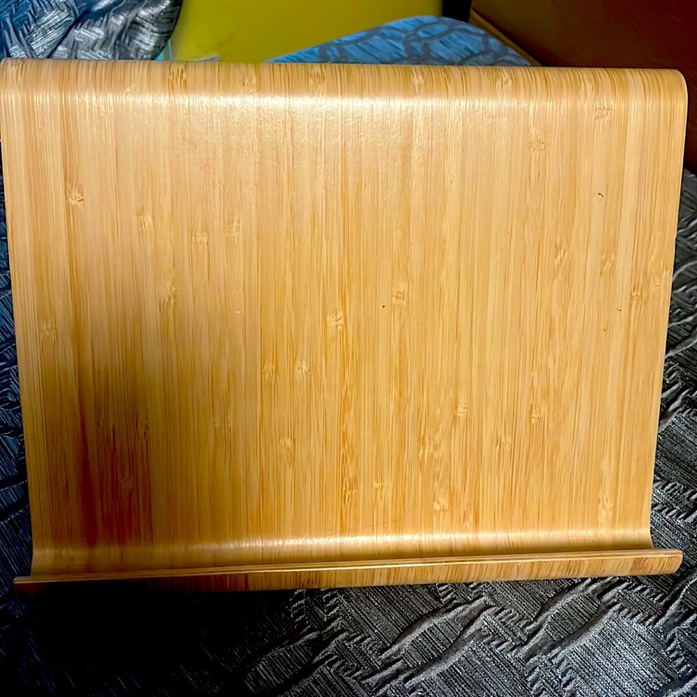 VIVALLA IKEA light wood book tablet iPad paper holder display